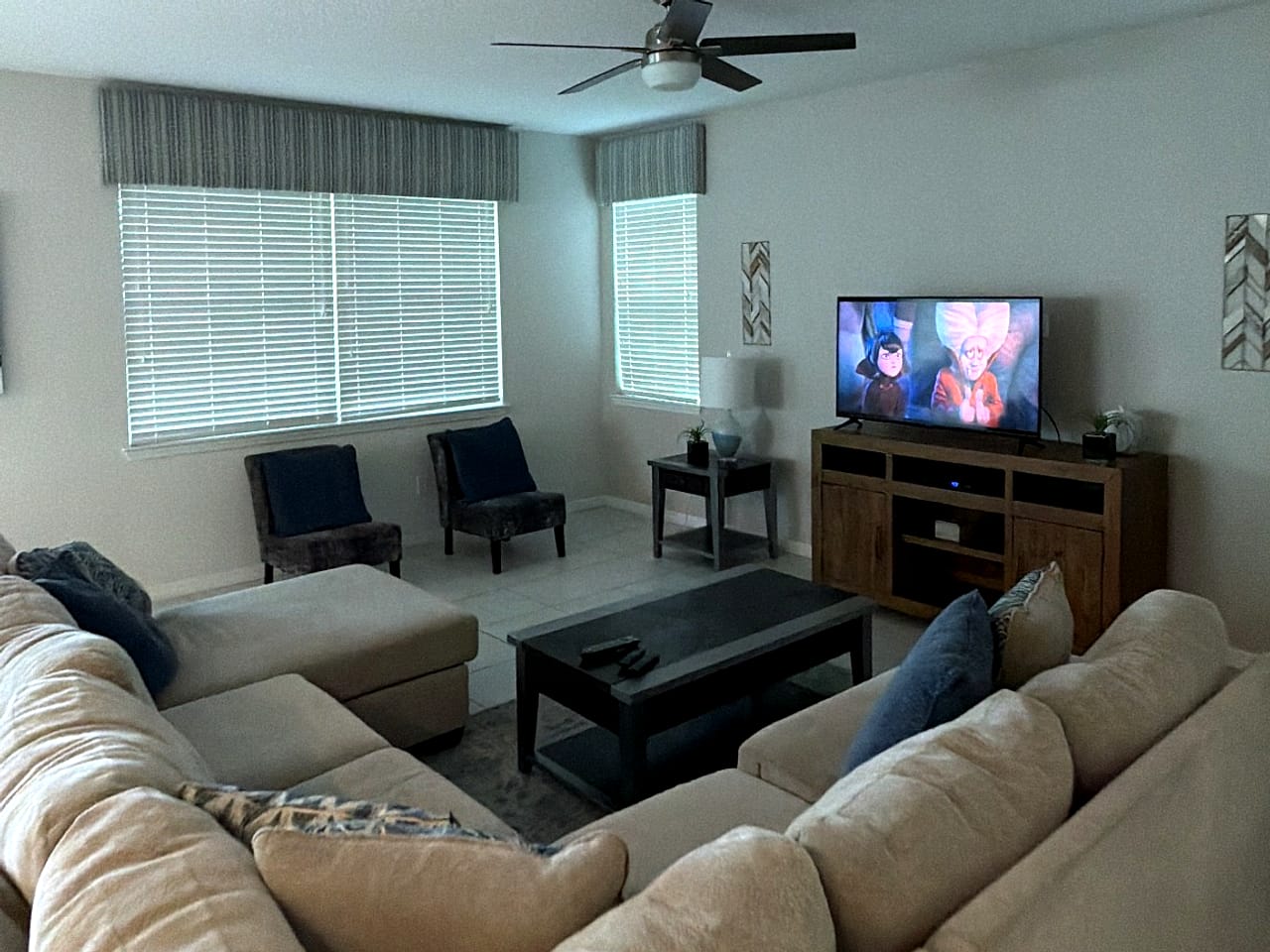 After — Living room turnover — vacation rental, Davenport